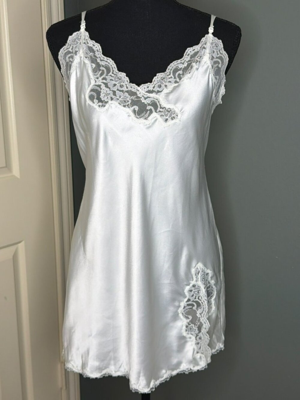 VTG Y2K Victoria's Secret Satin Slip Dress White Lace Trim Women's Large